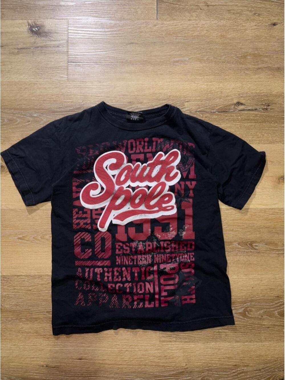 South Pole Authentic Collection Graphic T-Shirt Black Size M (12-14)